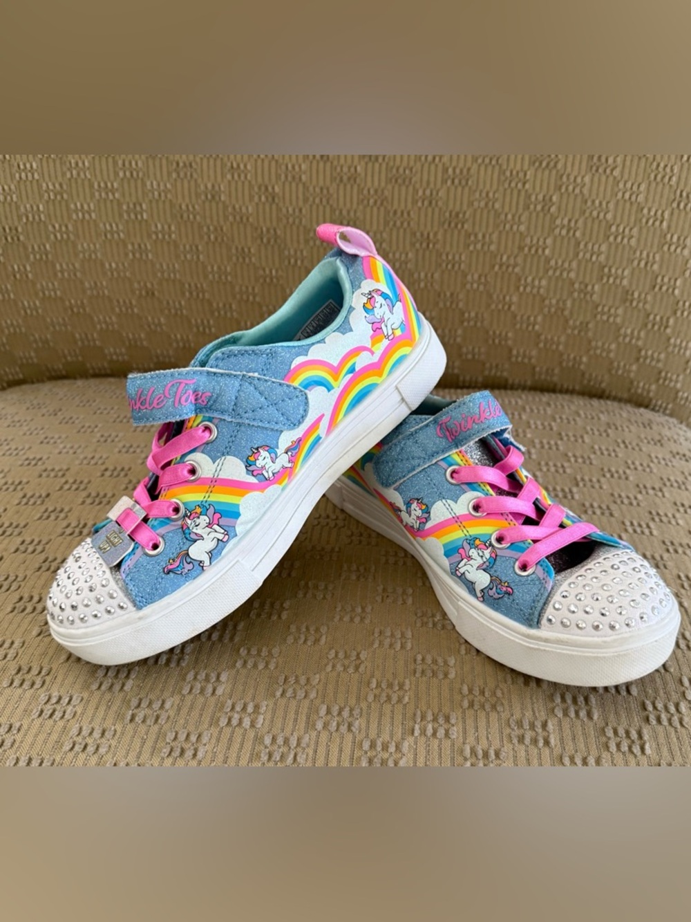 Girl’s Twinkle Toes by Sketchers Unicorn Rainbow Light Up Sneakers  Size 3